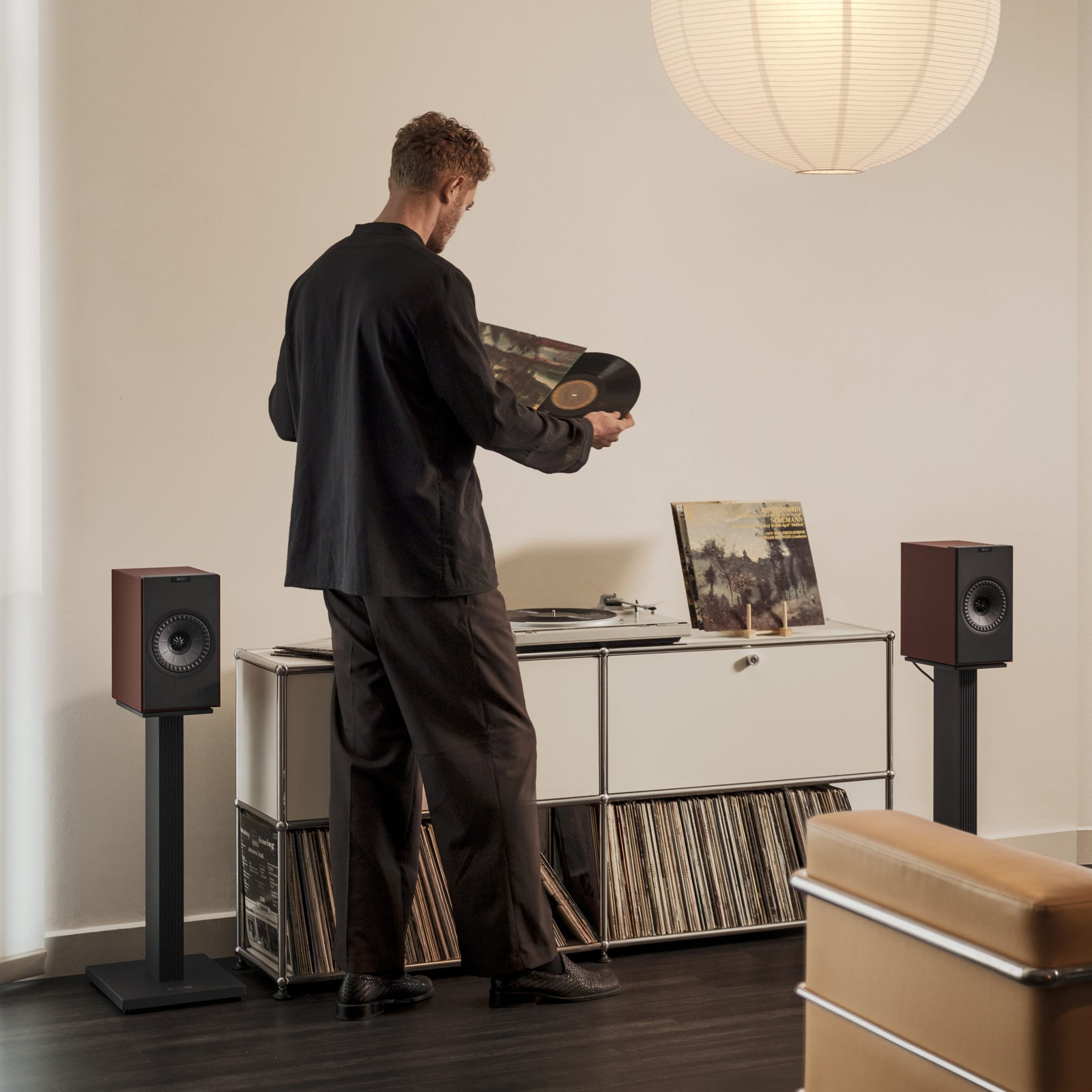 SQ1 Floor Stand